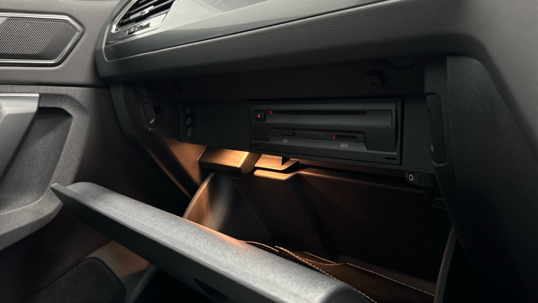 Volkswagen Tiguan 2.0 TDi 150 R-Line 5dr DSG Diesel Estate